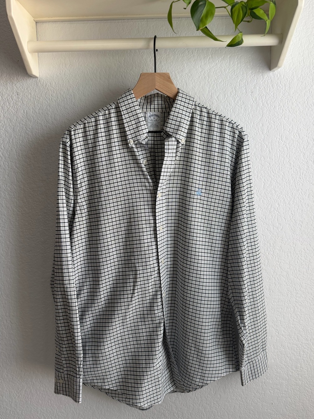 Brooks Brothers Original Polo Button Down Shirt Non-Iron Supima Medium